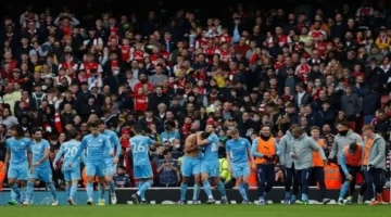 صدام مدينة مانشستر.. كاريك يقود اليونايتد في قمة حاسمة أمام غريمه السيتي